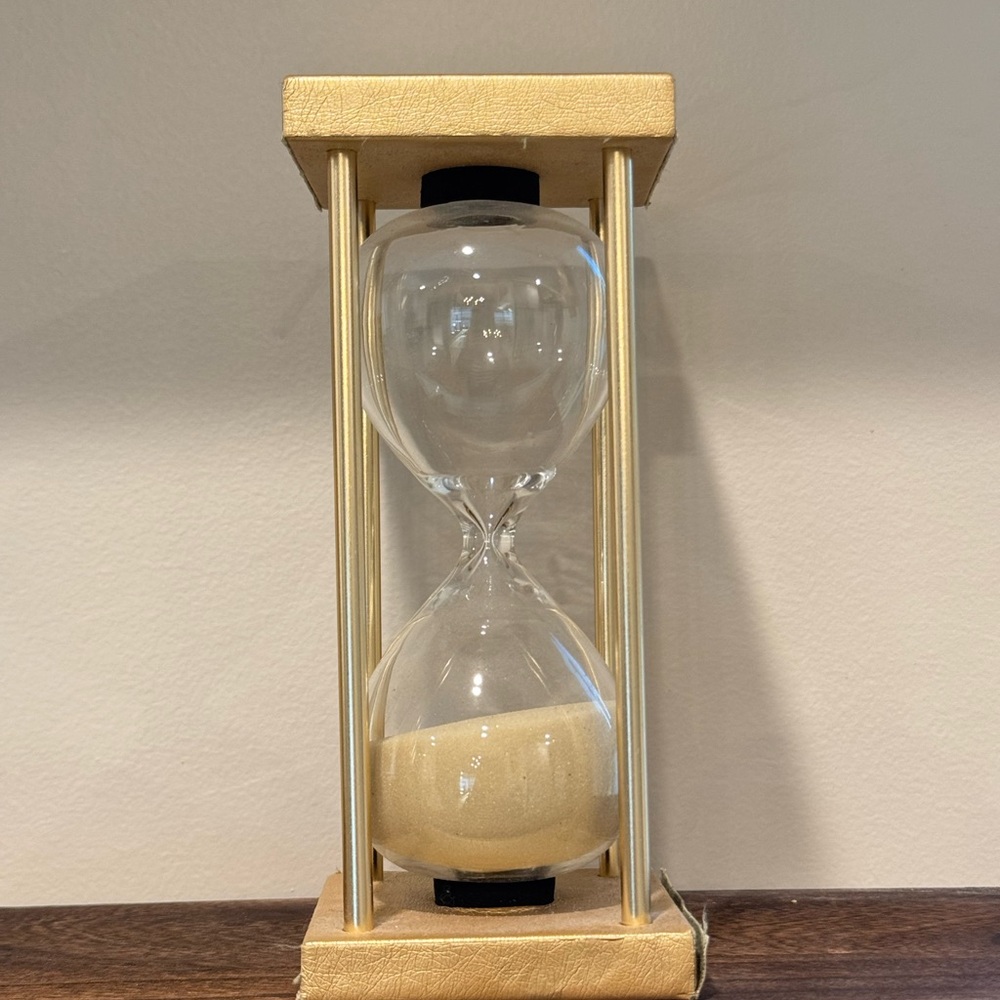 Elegant Gold Hourglass Timer